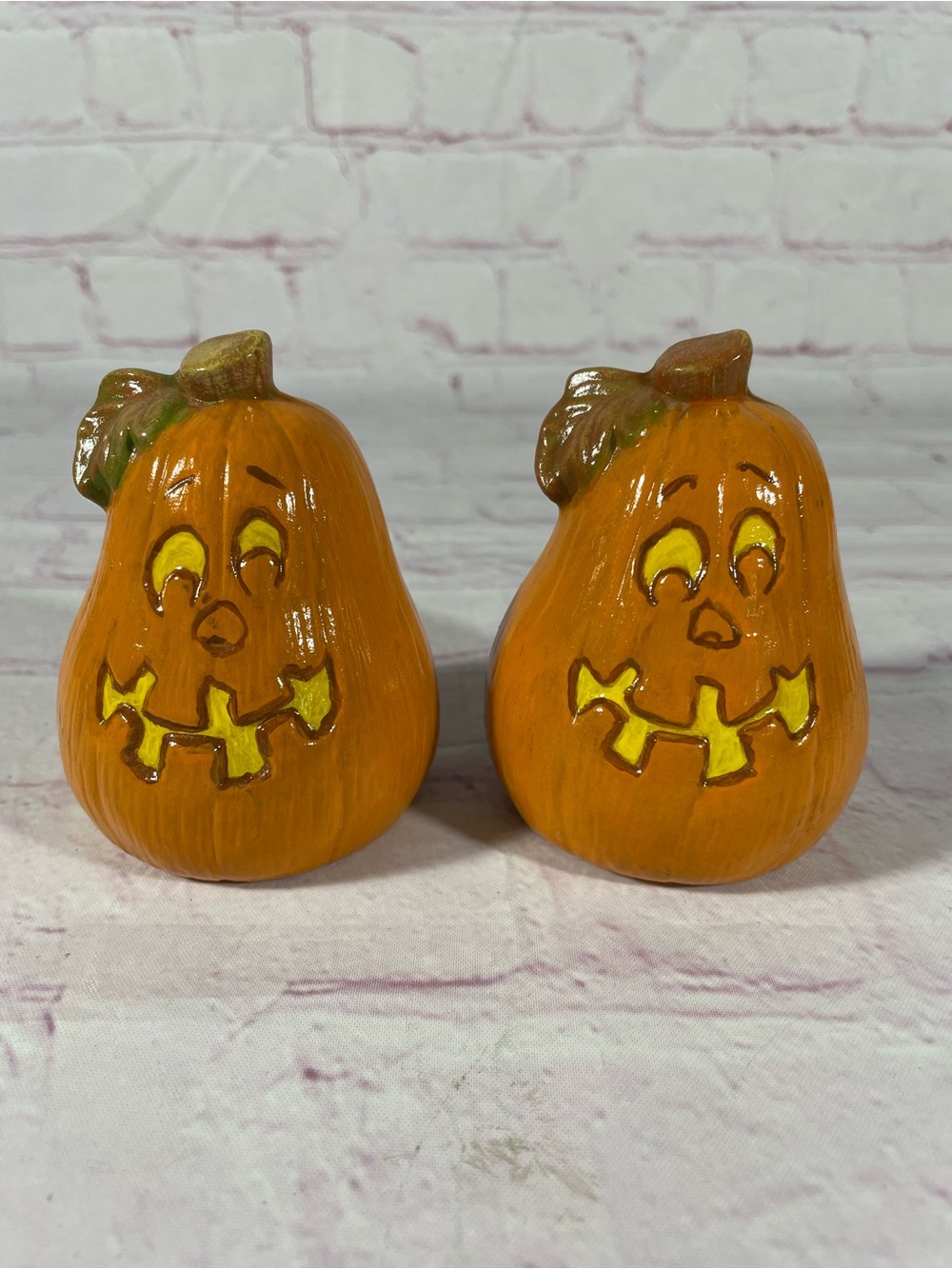 Hand Painted Ceramic Pumpkin Halloween Harvest Silly Face Decorations Set of 5 - Picture 5 of 13